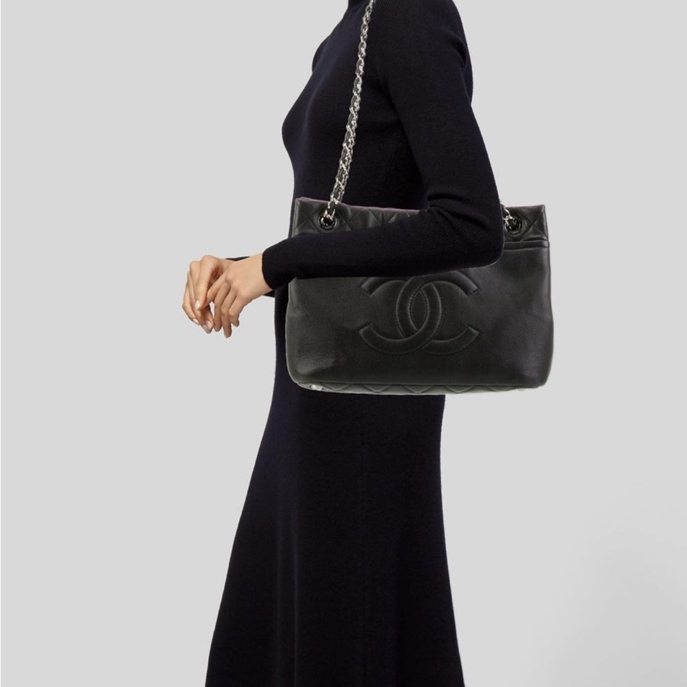 Chanel Timeless Pebbled CC Soft Tote Bag with Interlocking CC in Black in EUC.